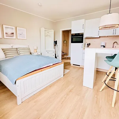 Apartment Am *